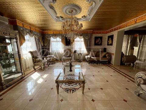 коммерческая по адресу Евгения Чикаленко ул. (Пушкінська), 32в