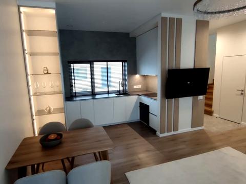 дом по адресу Авиаторов ул.