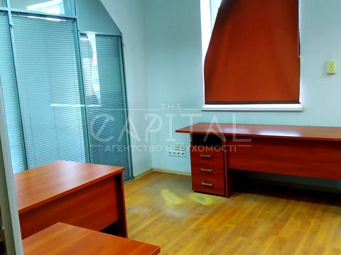 комерційна за адресою Київ, Лінійна вул., 17