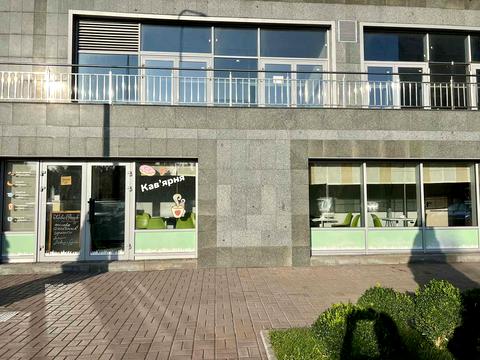 комерційна за адресою Київ, Дарницький бульв., 8-Б