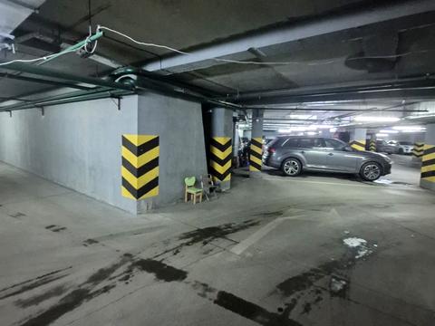 паркомісце за адресою Герцена вул., 35-А