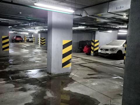 паркомісце за адресою Герцена вул., 35-А