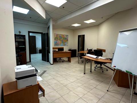 комерційна за адресою Київ, Антоновича вул. (Горького), 72