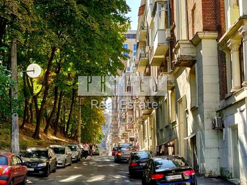 комерційна за адресою Київ, Крутий узвіз, 7