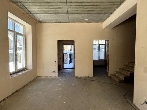 дом по адресу Евгения Коновальца ул.