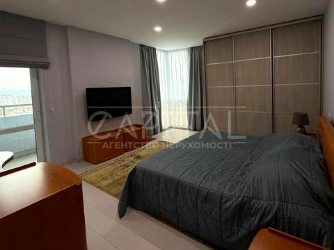 квартира за адресою Соборності просп. (Возз'єднання), 30