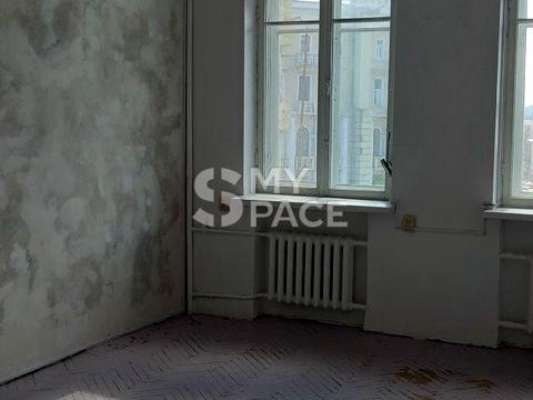 комерційна за адресою Євгена Чикаленка вул. (Пушкінська), 45/2