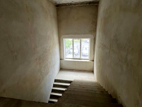 комерційна за адресою Олега Антонова вул. (Карла Маркса), 50