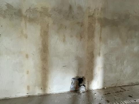 комерційна за адресою Олега Антонова вул. (Карла Маркса), 50