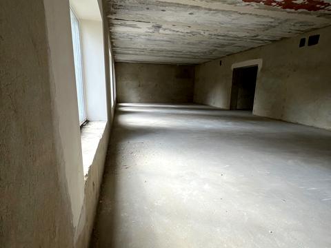 комерційна за адресою Олега Антонова вул. (Карла Маркса), 50