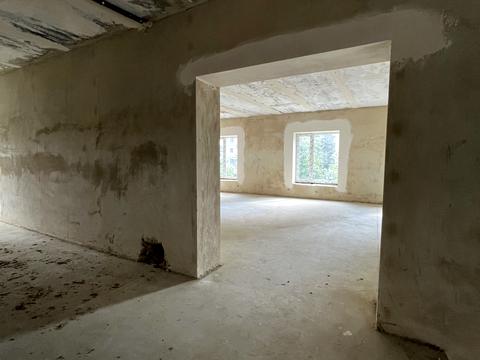 комерційна за адресою Олега Антонова вул. (Карла Маркса), 50