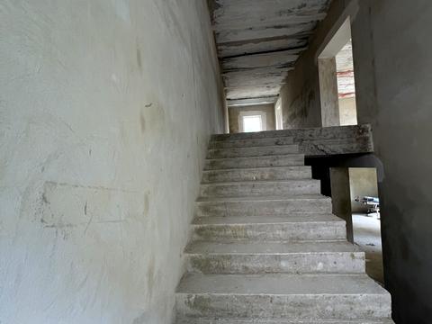 комерційна за адресою Олега Антонова вул. (Карла Маркса), 50