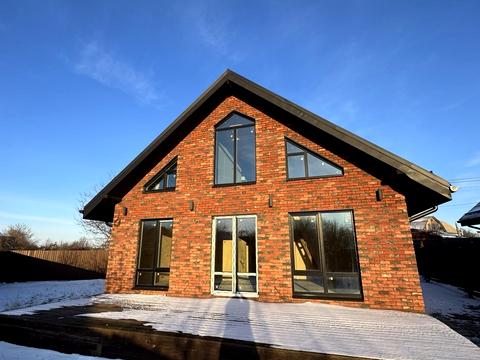 дом по адресу Мира ул.