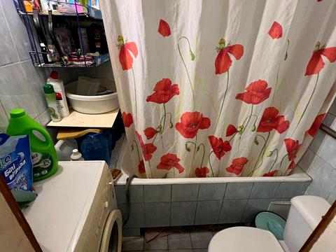 дом по адресу с. Малая Александровка, Залізнична