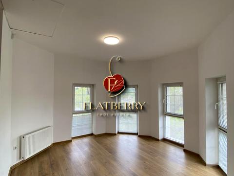 дом по адресу Стратегическое шоссе (Науки), 48