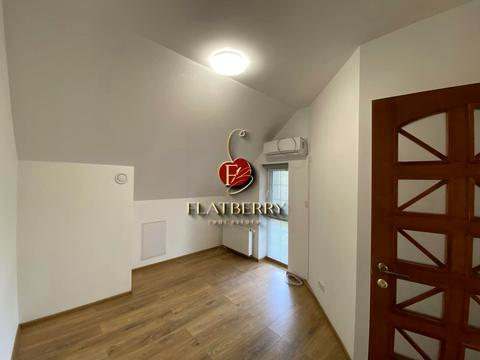 дом по адресу Стратегическое шоссе (Науки), 48