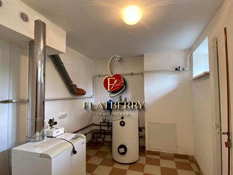 дом по адресу Стратегическое шоссе (Науки), 48