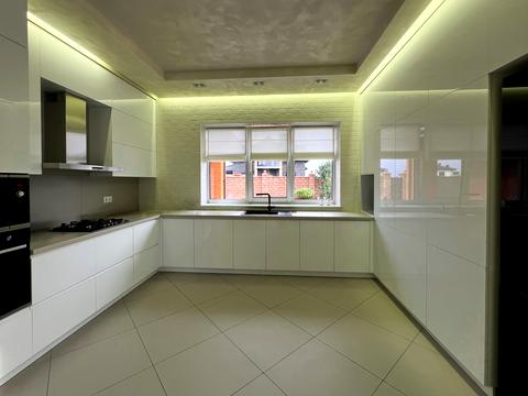 дом по адресу масив Травневий, 8