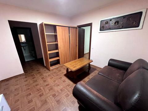 квартира за адресою Миколи Вінграновського вул., 2