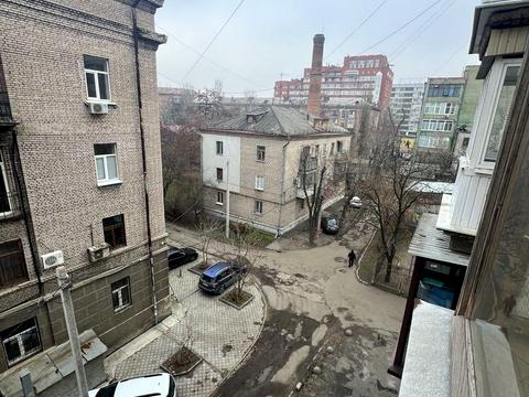 квартира за адресою Володимира Мономаха вул. (Московська), 10