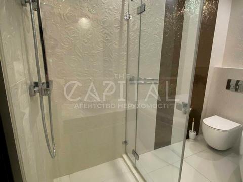 квартира за адресою Дніпровська набережна вул., 1