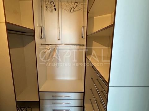 квартира за адресою Дніпровська набережна вул., 1