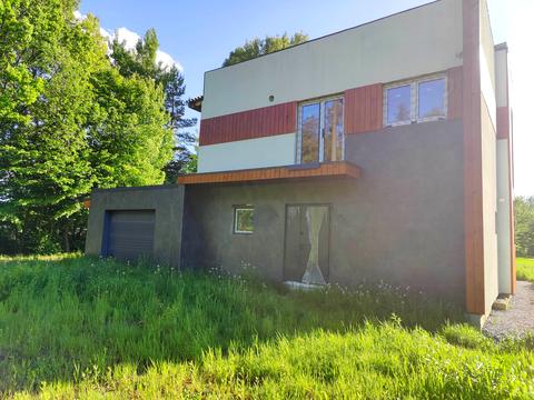 будинок за адресою Вишнева вул.