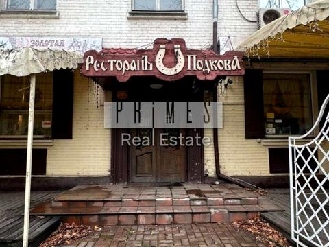 комерційна за адресою Вишгородська вул., 4