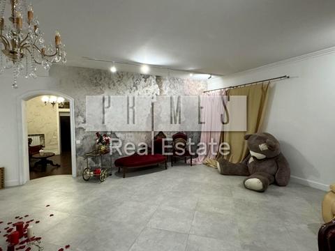 комерційна за адресою Київ, Вишгородська вул., 4