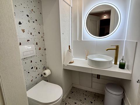 комерційна за адресою Львів, Богдана Хмельницького вул., 10