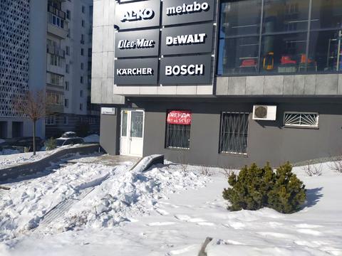 комерційна за адресою Рівне, Міцкевича вул., 11