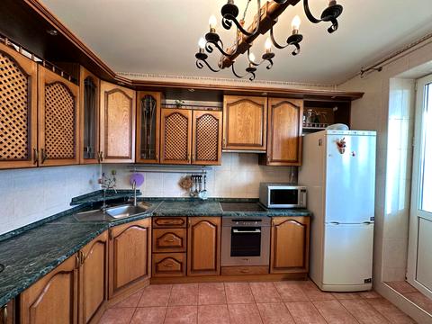 квартира за адресою Леся Курбаса просп., 7-А