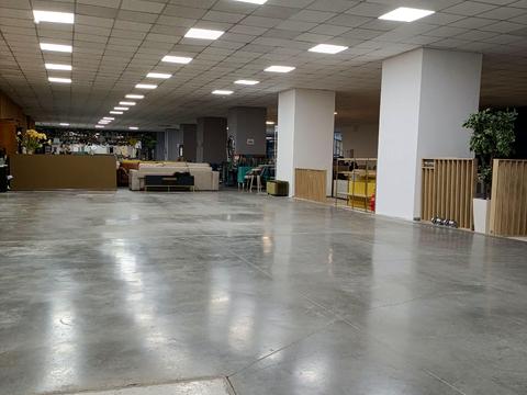 коммерческая по адресу Степана Бандеры просп. (Московський), 8