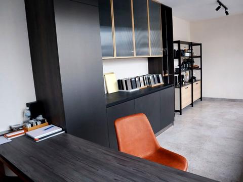 коммерческая по адресу Каменецкая ул., 184