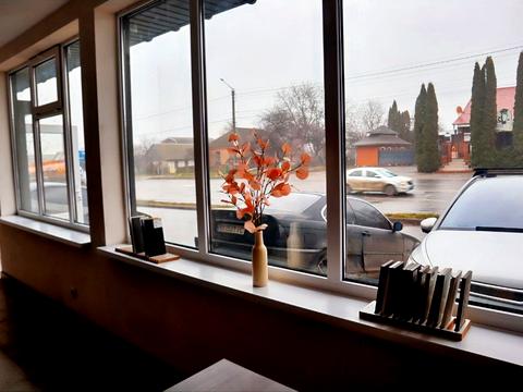 коммерческая по адресу Каменецкая ул., 184