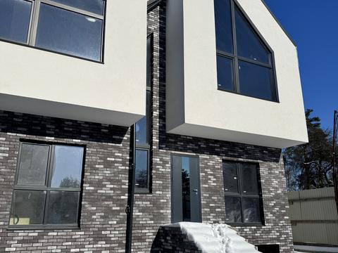 дом по адресу Евгения Коновальца ул.