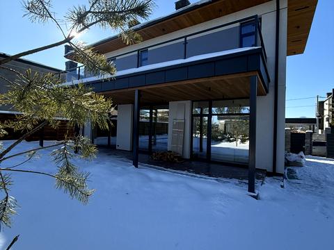 будинок за адресою Розкішна