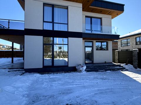 будинок за адресою Розкішна