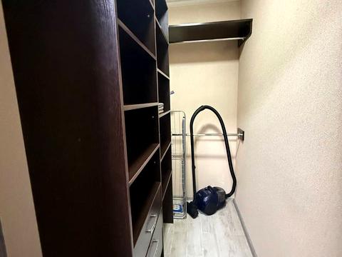 квартира за адресою Довженка вул., 4