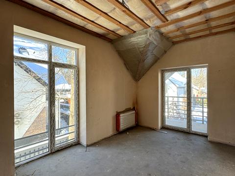 дом по адресу Евгения Коновальца ул.