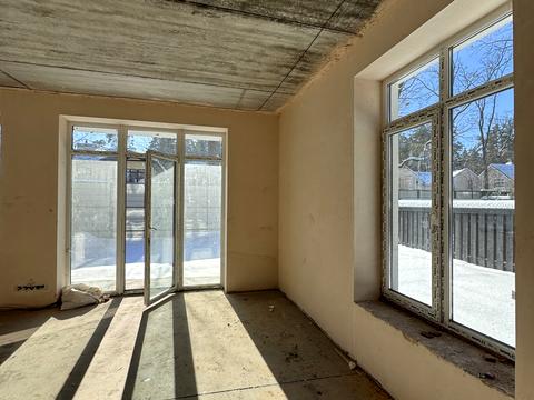 дом по адресу Евгения Коновальца ул.