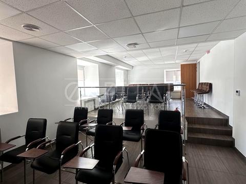 комерційна за адресою Тараса Шевченка бульв., 2