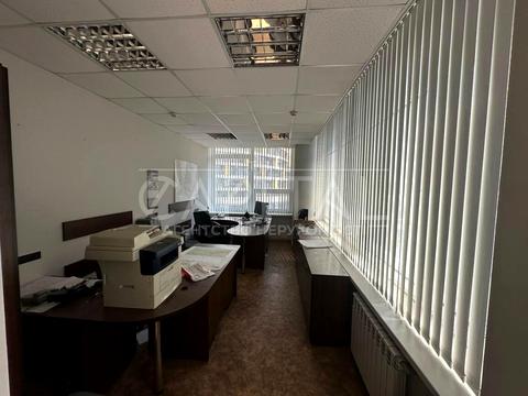 комерційна за адресою Кудрявський узвіз, 7