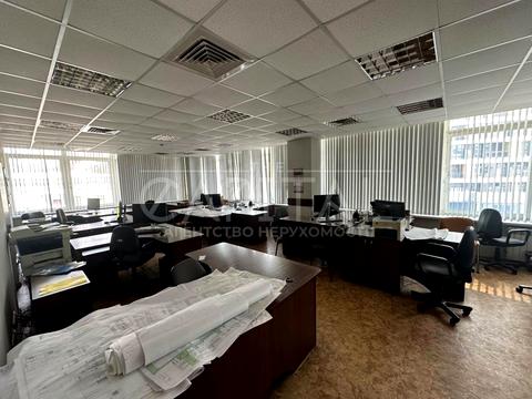 комерційна за адресою Кудрявський узвіз, 7