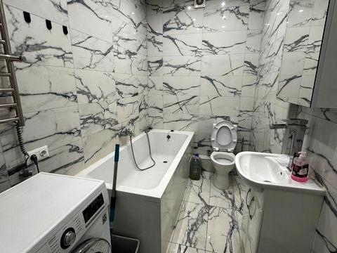 квартира за адресою Машинобудівників вул., 16