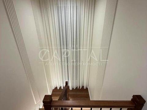 будинок за адресою с. Петропавлівська Борщагівка, Каштанова вул.