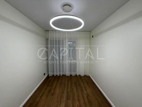 будинок за адресою с. Петропавлівська Борщагівка, Каштанова вул.