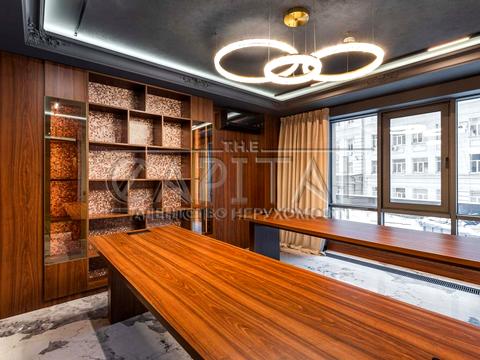 комерційна за адресою Лютеранська вул., 14в