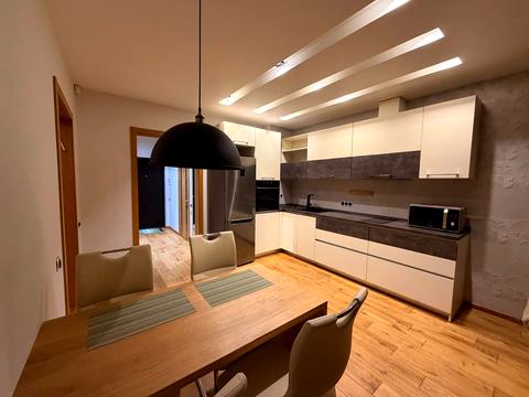 квартира за адресою Дмитра Луценка вул. (Крейсера "Аврора"), 6