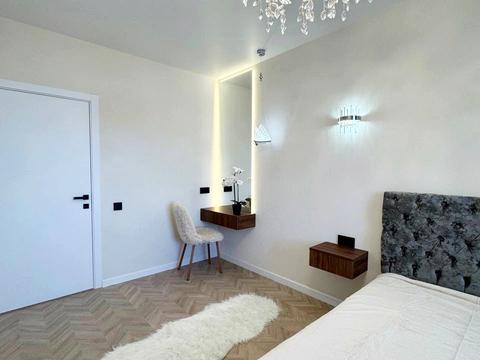 квартира по адресу Свободи ул., 12а